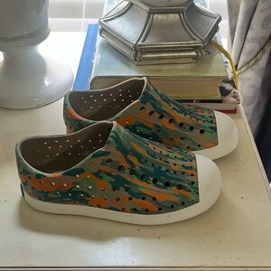 Native size C11 multicolor shoes